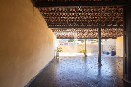 Casa à venda com 240m², 3 quartos e 2 vagas Casa à venda com 240m², 3 quartos e 2 vagasVista da Suíte