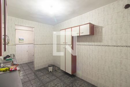 Casa à venda com 240m², 3 quartos e 2 vagas Casa à venda com 240m², 3 quartos e 2 vagasCozinha