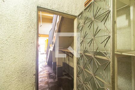 Casa à venda com 240m², 3 quartos e 2 vagas Casa à venda com 240m², 3 quartos e 2 vagasÁrea de Serviço