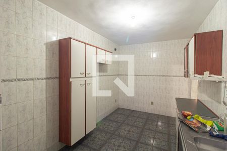 Casa à venda com 240m², 3 quartos e 2 vagas Casa à venda com 240m², 3 quartos e 2 vagasCozinha