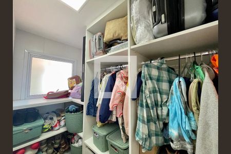 Apartamento à venda com 74m², 2 quartos e 2 vagasCloset do Quarto 2 