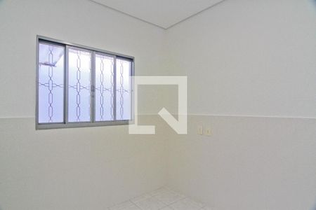 Quarto 2 de casa para alugar com 2 quartos, 76m² em Vila Diva, São Paulo