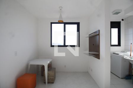 Sala de apartamento à venda com 2 quartos, 40m² em Jardim Santo Antônio, São Paulo