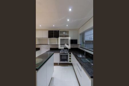 Casa à venda com 104m², 2 quartos e 2 vagasCozinha 