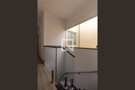 Casa à venda com 104m², 2 quartos e 2 vagasCorredor 
