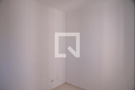 Quarto 2 de apartamento para alugar com 2 quartos, 47m² em Vila Palmares, Santo André