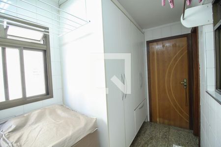 Apartamento à venda com 135m², 3 quartos e 2 vagas Apartamento à venda com 135m², 3 quartos e 2 vagasÁrea de Serviço
