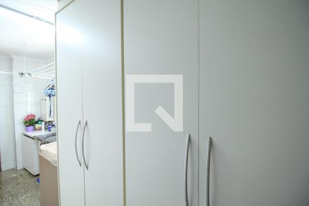 Apartamento à venda com 135m², 3 quartos e 2 vagas Apartamento à venda com 135m², 3 quartos e 2 vagasÁrea de Serviço