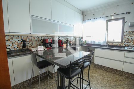 Apartamento à venda com 135m², 3 quartos e 2 vagas Apartamento à venda com 135m², 3 quartos e 2 vagasCozinha