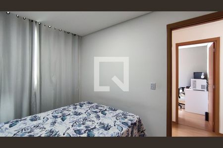 Quarto 1  de apartamento à venda com 2 quartos, 49m² em Cabral, Contagem