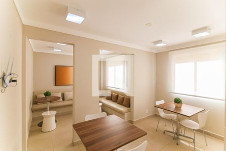 Apartamento para alugar com 41m², 2 quartos e sem vaga Apartamento para alugar com 41m², 2 quartos e sem vagaÁrea comum - Salão de festas