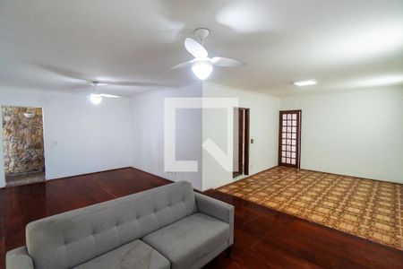 Sala de casa para alugar com 4 quartos, 155m² em Vila Guarani, São Paulo