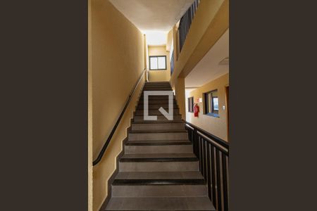 Apartamento à venda com 42m², 2 quartos e sem vaga Apartamento à venda com 42m², 2 quartos e sem vagaÁrea Comum - Escada