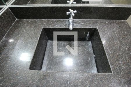 Apartamento para alugar com 80m², 2 quartos e 1 vaga Apartamento para alugar com 80m², 2 quartos e 1 vagaBanheiro Social