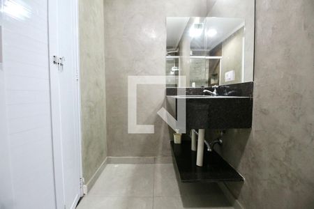 Apartamento para alugar com 80m², 2 quartos e 1 vaga Apartamento para alugar com 80m², 2 quartos e 1 vagaBanheiro Social