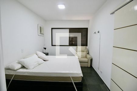 Quarto Suíte  de apartamento para alugar com 2 quartos, 80m² em Parque Enseada, Guarujá