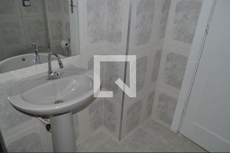 Apartamento para alugar com 65m², 2 quartos e sem vagaBanheiro