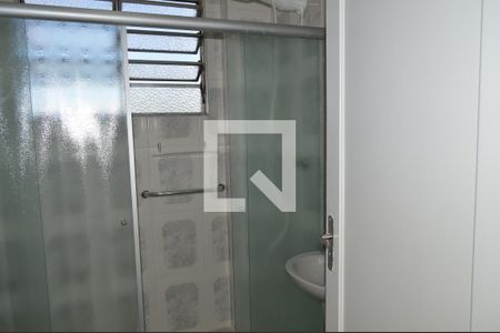 Apartamento para alugar com 65m², 2 quartos e sem vagaBanheiro