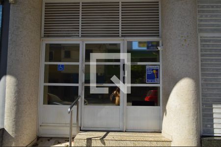 Apartamento para alugar com 65m², 2 quartos e sem vagaFachada