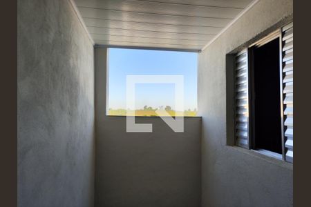 Casa para alugar com 60m², 1 quarto e sem vagaVista dos fundos