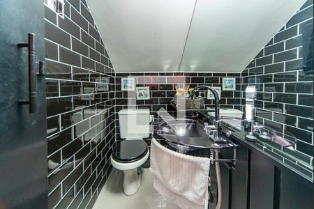 Casa de condomínio à venda com 140m², 2 quartos e 2 vagas Casa de condomínio à venda com 140m², 2 quartos e 2 vagasLavabo do Salão de festas Privativo