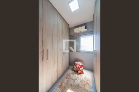 Casa de condomínio à venda com 140m², 2 quartos e 2 vagas Casa de condomínio à venda com 140m², 2 quartos e 2 vagasCloset do Quarto 2