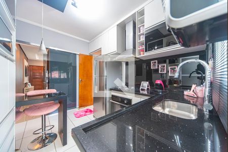 Casa de condomínio à venda com 140m², 2 quartos e 2 vagas Casa de condomínio à venda com 140m², 2 quartos e 2 vagasCozinha