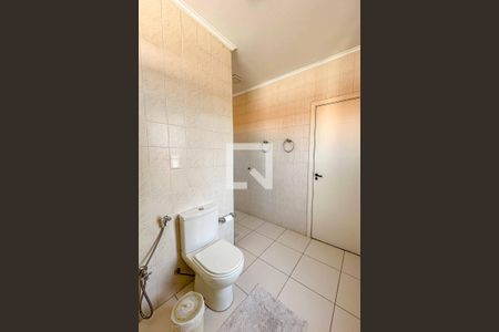 Casa à venda com 350m², 3 quartos e 4 vagasBanheiro 2