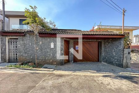 Casa à venda com 350m², 3 quartos e 4 vagasFachada