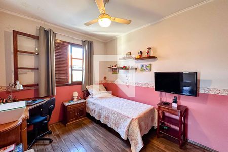 Casa à venda com 350m², 3 quartos e 4 vagasQuarto 2