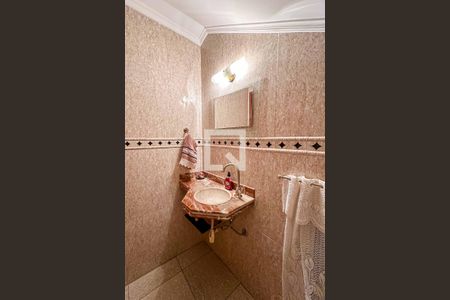 Casa à venda com 350m², 3 quartos e 4 vagasBanheiro 3