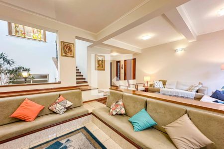 Sala de casa à venda com 3 quartos, 350m² em Vila Pauliceia, São Paulo