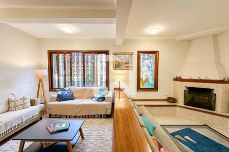 Sala de casa à venda com 3 quartos, 350m² em Vila Pauliceia, São Paulo