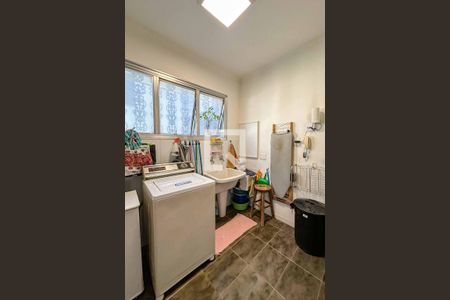 Casa à venda com 350m², 3 quartos e 4 vagasÁrea de Serviço