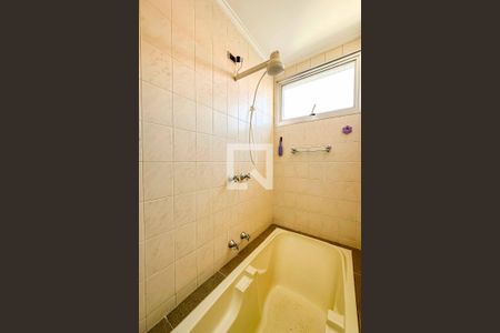 Casa à venda com 350m², 3 quartos e 4 vagasBanheiro 2