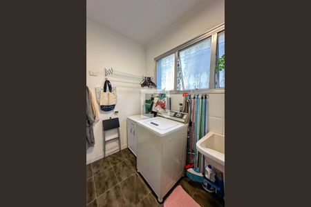 Casa à venda com 350m², 3 quartos e 4 vagasÁrea de Serviço