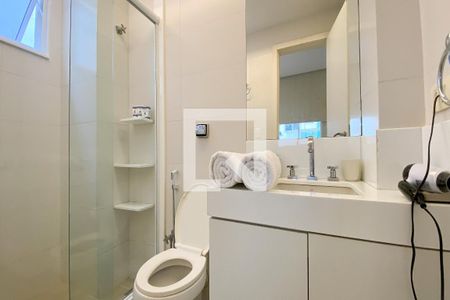 Apartamento à venda com 60m², 1 quarto e sem vagaBanheiro da Suíte