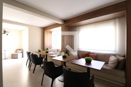 Apartamento para alugar com 44m², 2 quartos e sem vagaÁrea comum - Salão de festas