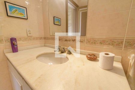 Apartamento à venda com 1600m², 4 quartos e 3 vagasBanheiro da Suíte 2