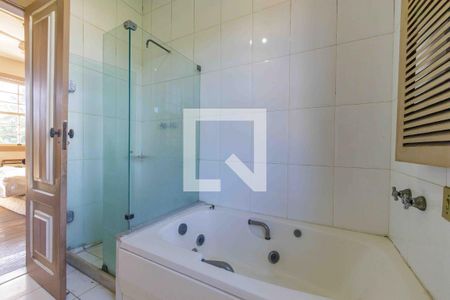 Apartamento à venda com 1600m², 4 quartos e 3 vagasBanheiro da Suíte 1