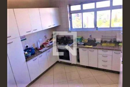 Casa à venda com 3 quartos, 197m² em Alto de Pinheiros, São Paulo