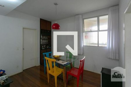 Sala  de apartamento à venda com 3 quartos, 190m² em Horto, Belo Horizonte