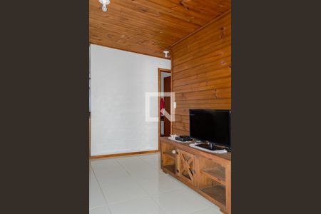 Sala / Cozinha de casa para alugar com 2 quartos, 70m² em Campeche, Florianópolis