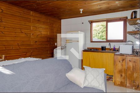 Sala / Cozinha de casa para alugar com 2 quartos, 70m² em Campeche, Florianópolis