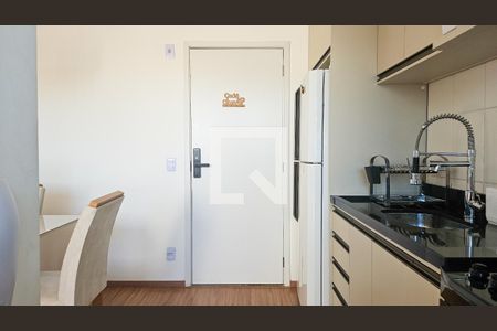 Cozinha de apartamento para alugar com 2 quartos, 41m² em Vila Marari, São Paulo