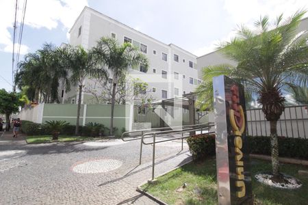 Apartamento para alugar com 45m², 2 quartos e 1 vagaFachada e portaria