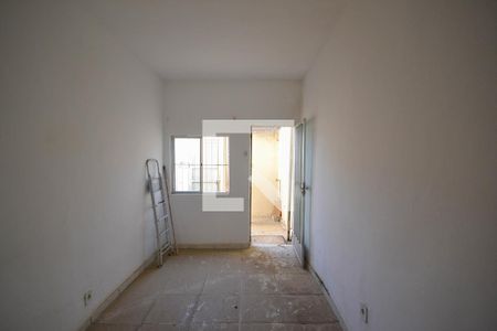 Sala de casa para alugar com 2 quartos, 45m² em Areia Branca, Belford Roxo