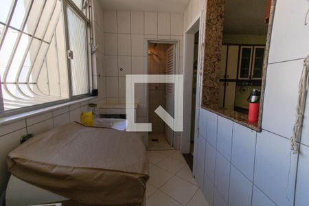 Apartamento à venda com 144m², 3 quartos e 1 vagaÁrea de Serviço