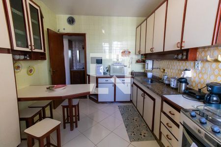 Apartamento à venda com 144m², 3 quartos e 1 vagaCozinha