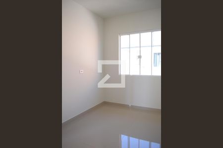Quarto 2 de apartamento para alugar com 2 quartos, 70m² em Cajuru, Curitiba